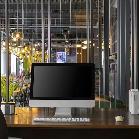 Moxy London Heathrow Airport-2